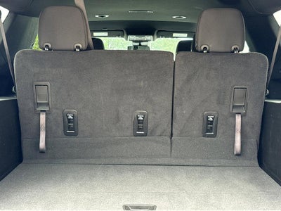 2024 Chevrolet Suburban LS