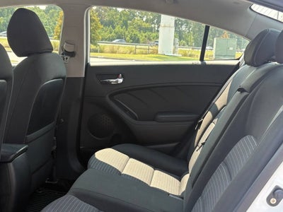2016 Kia Forte Base
