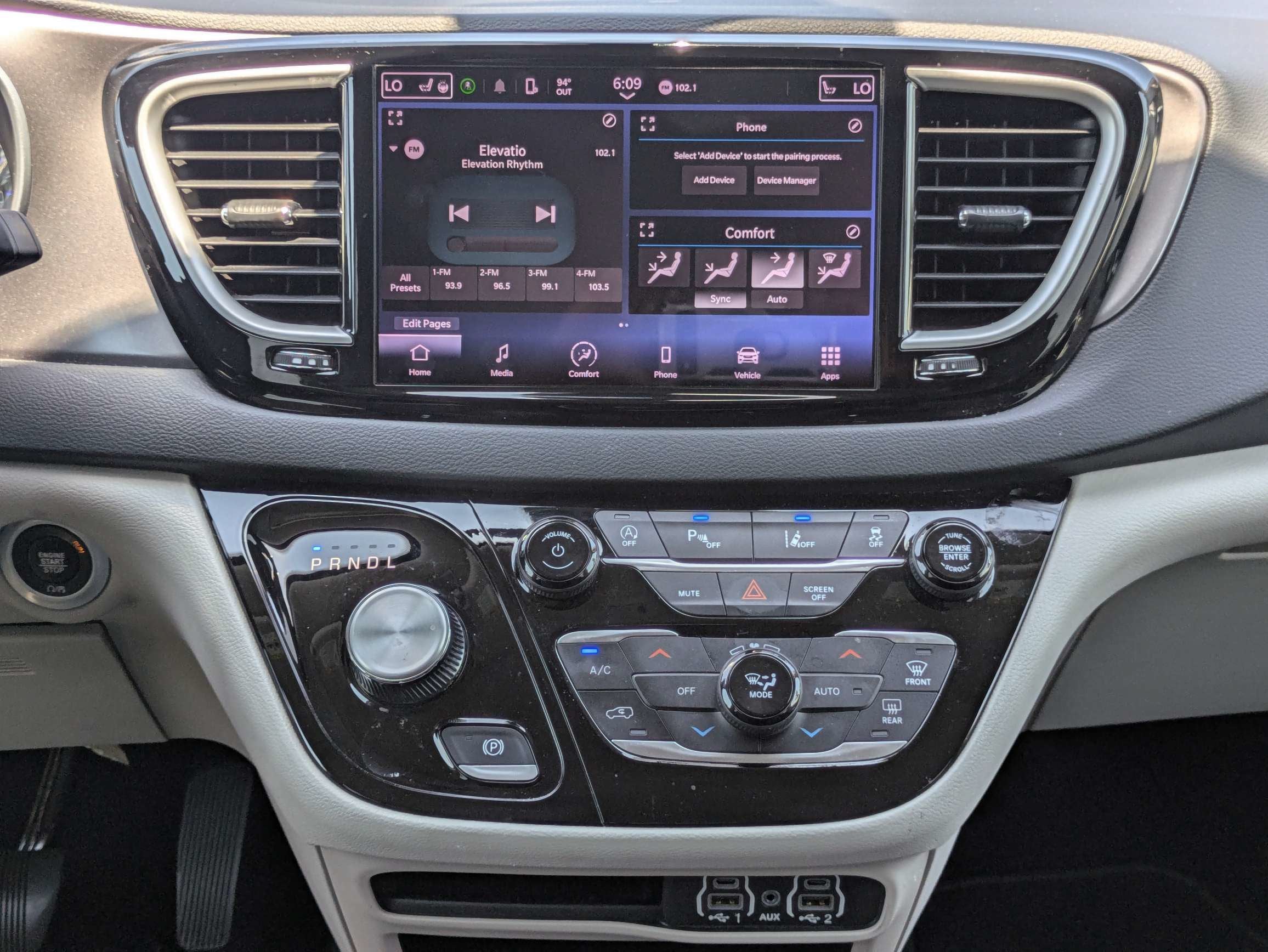 2023 Chrysler Pacifica Touring L