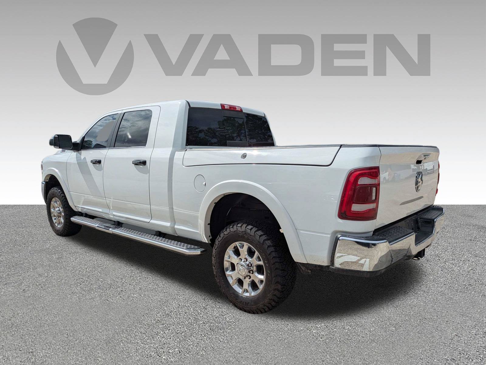 2020 RAM 2500 Laramie Mega Cab 4x4 6'4" Box
