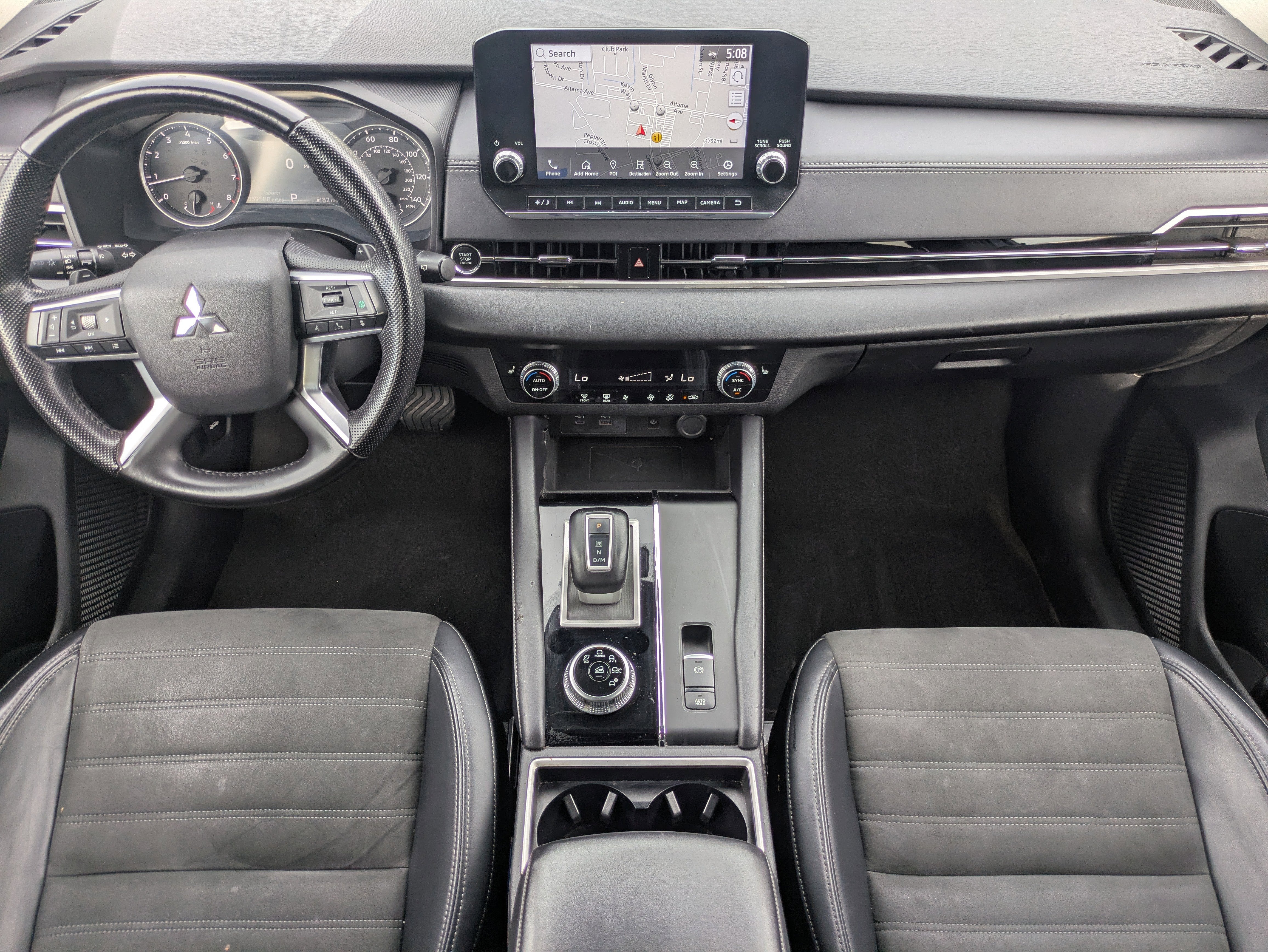 2024 Mitsubishi Outlander SE