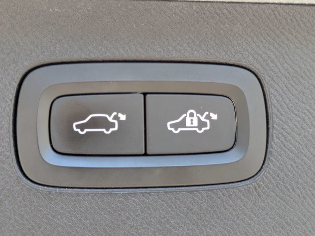 2018 Volvo XC90 T5 Momentum