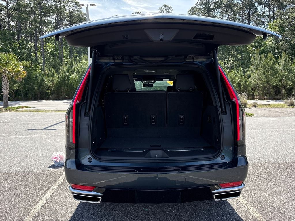 2021 Cadillac Escalade Luxury
