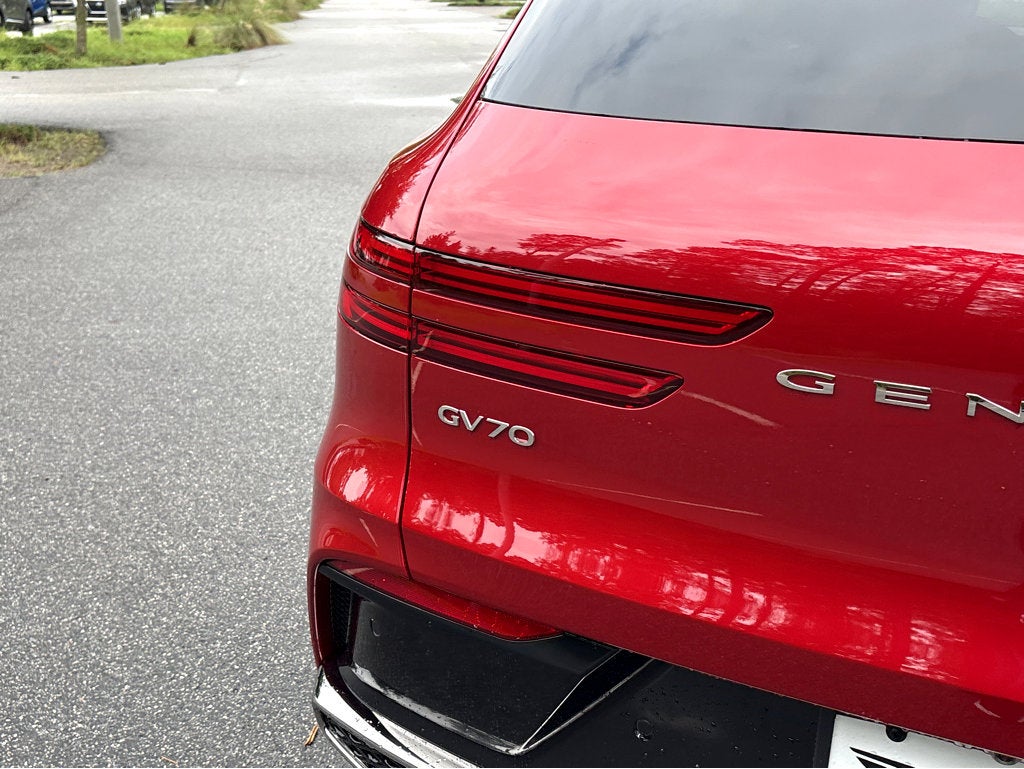 2026 Genesis GV70 2.5T