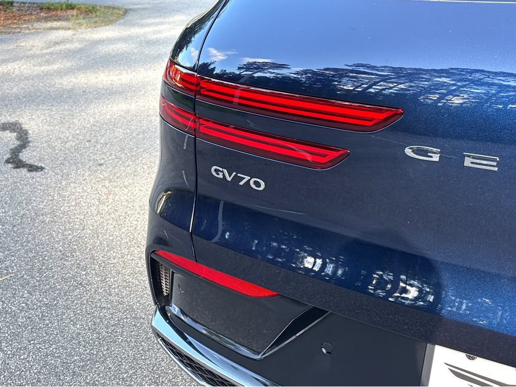 2026 Genesis GV70 2.5T