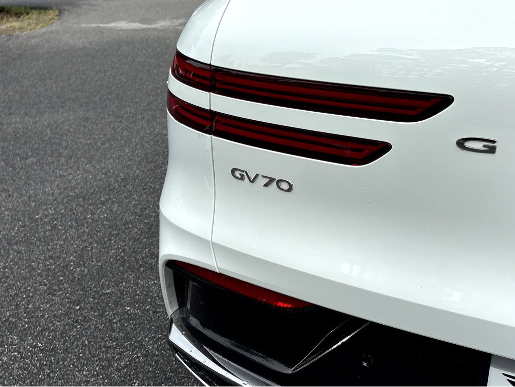 2026 Genesis GV70 2.5T