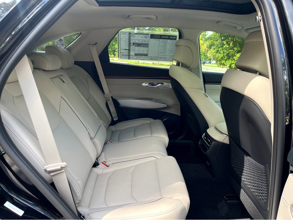 2026 Genesis GV70 2.5T Advanced