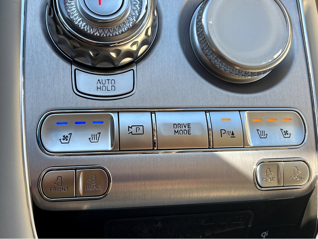 2026 Genesis G90 e-SC