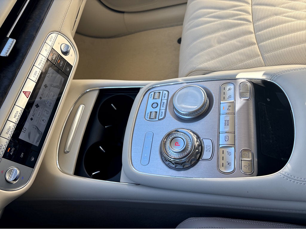 2026 Genesis G90 e-SC