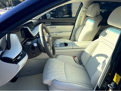 2026 Genesis G90 e-SC