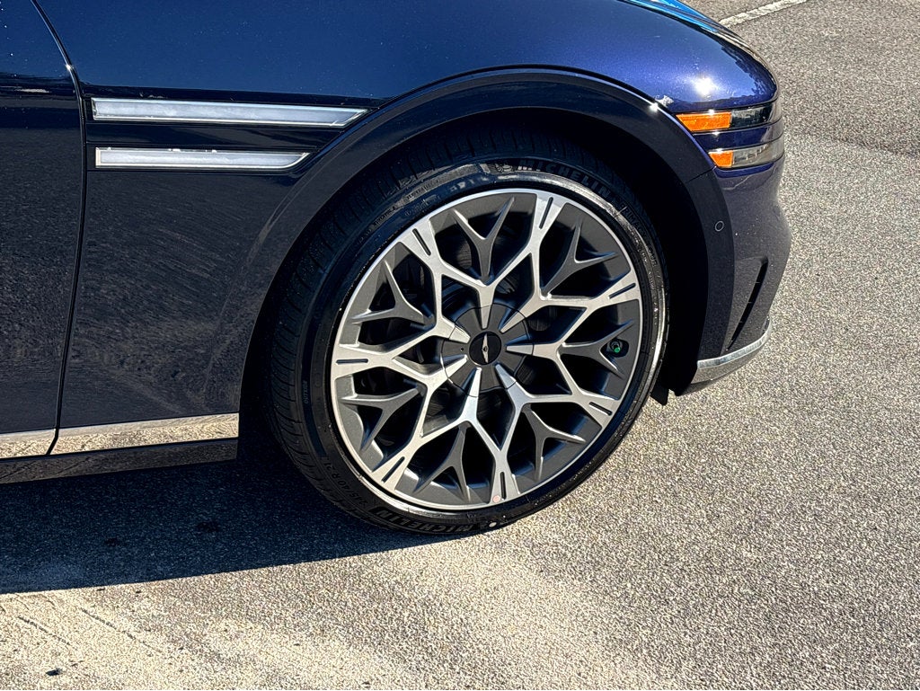 2026 Genesis G90 e-SC