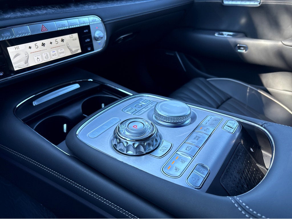 2026 Genesis G90 e-SC