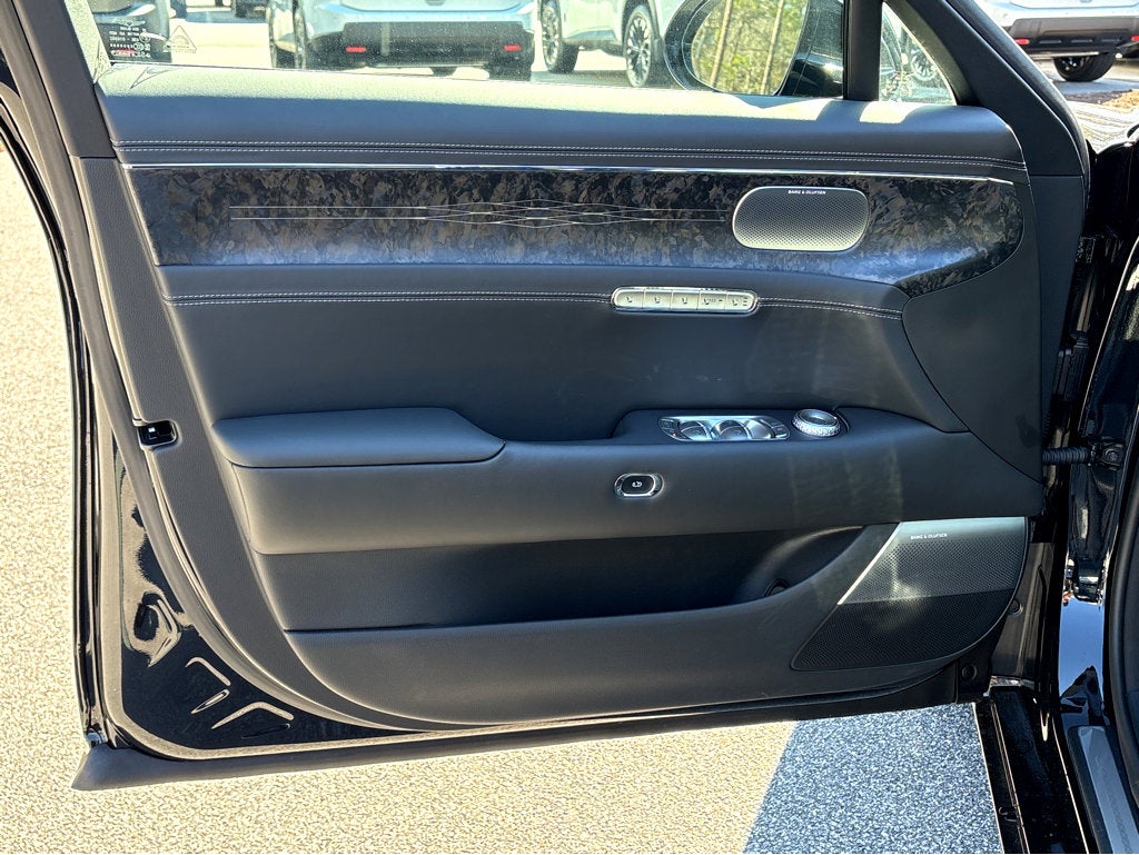 2026 Genesis G90 e-SC