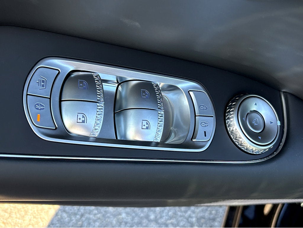 2026 Genesis G90 e-SC