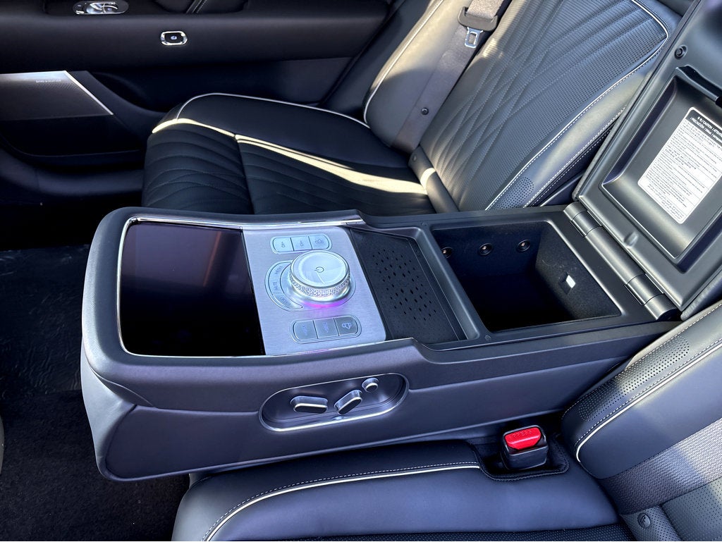 2026 Genesis G90 e-SC