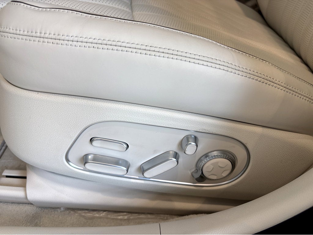 2026 Genesis G90 e-SC