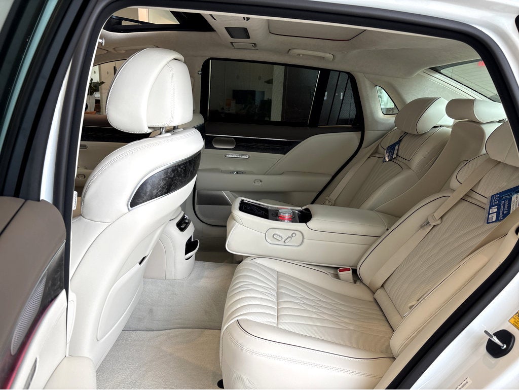 2026 Genesis G90 e-SC