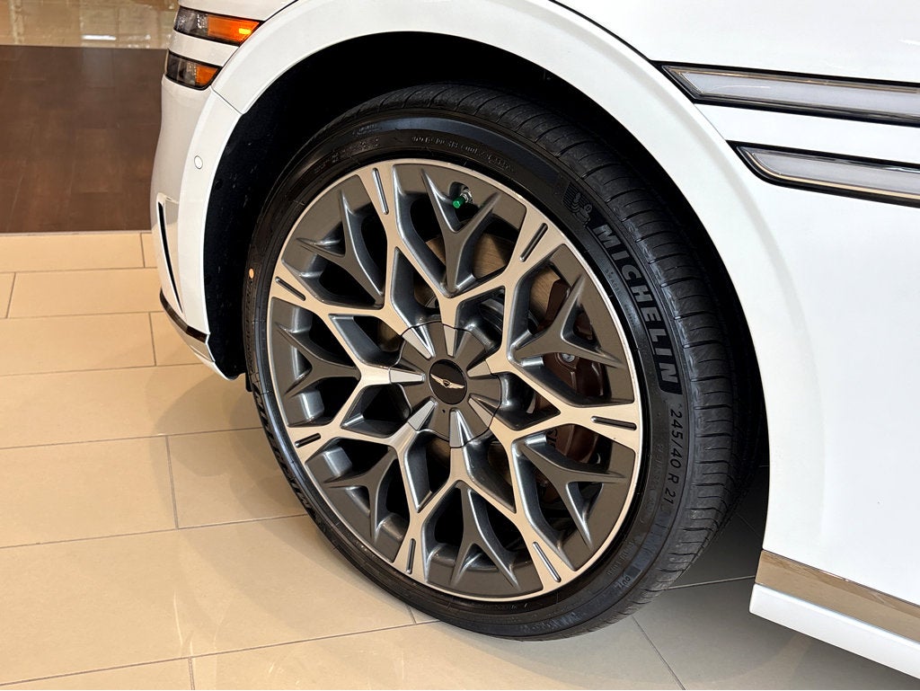 2026 Genesis G90 e-SC