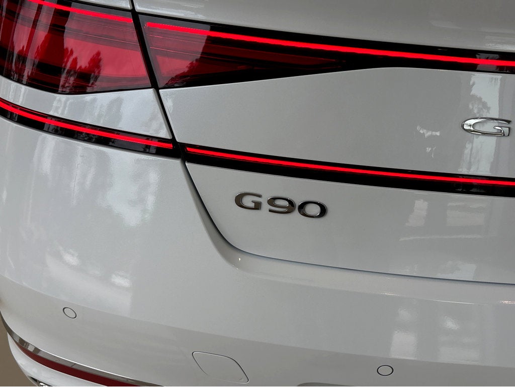 2026 Genesis G90 e-SC