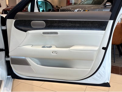 2026 Genesis G90 e-SC