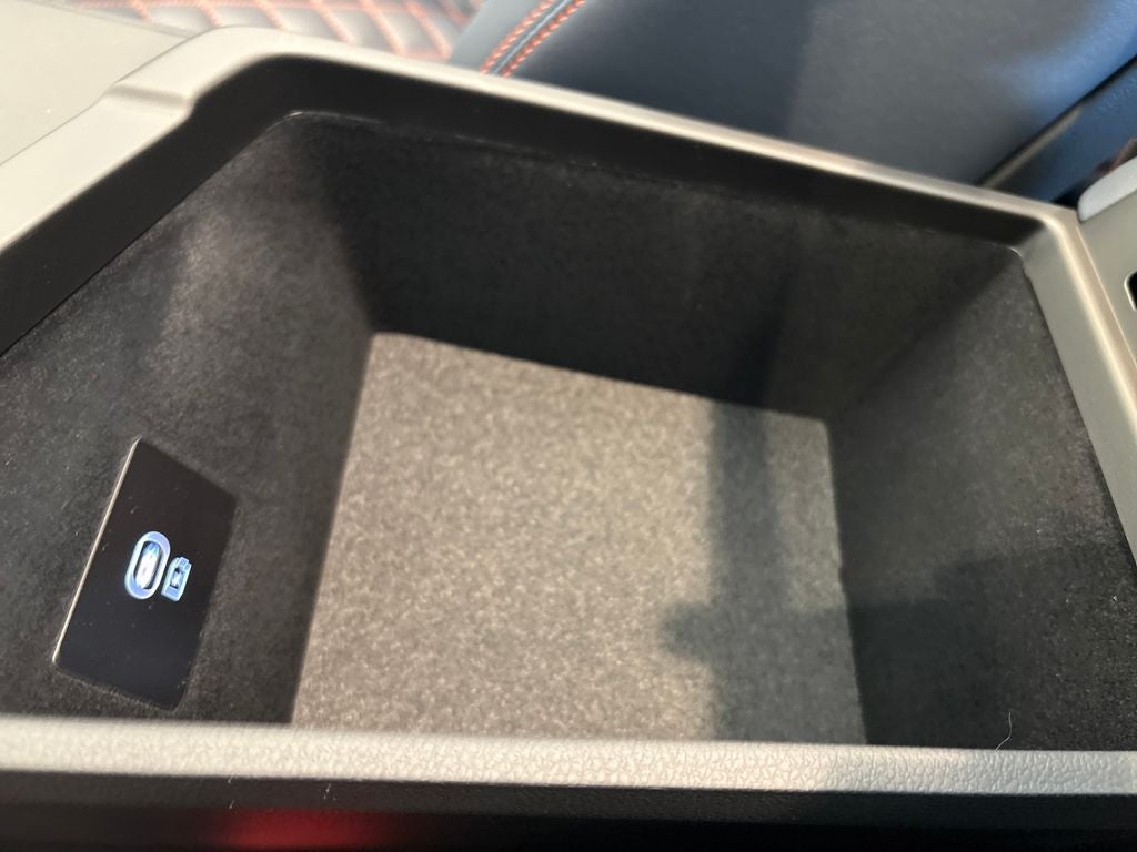 2026 Genesis G70 3.3T Prestige Graphite