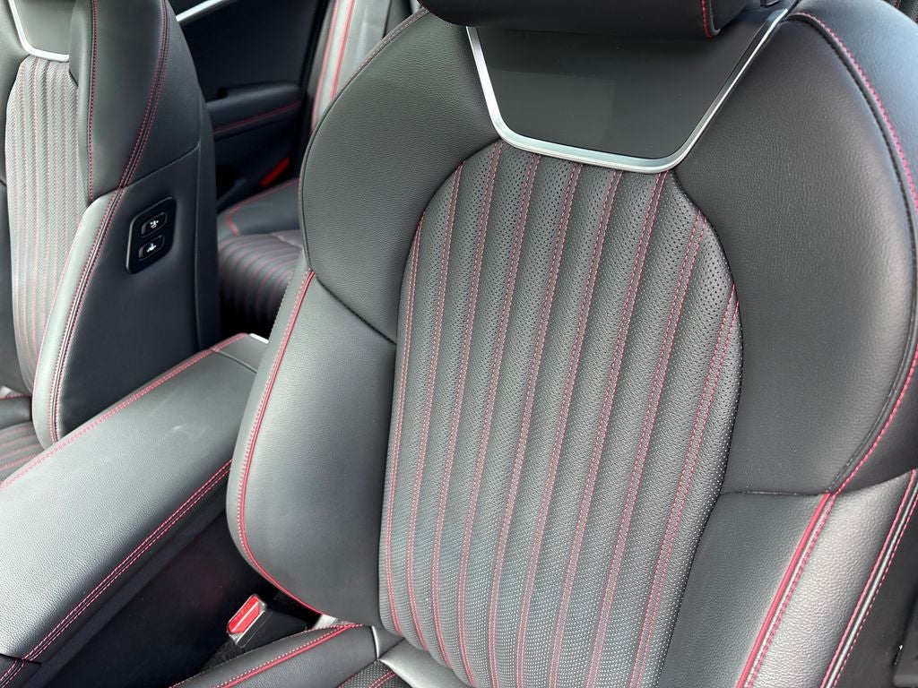 2025 Genesis G70 3.3T Sport Advanced