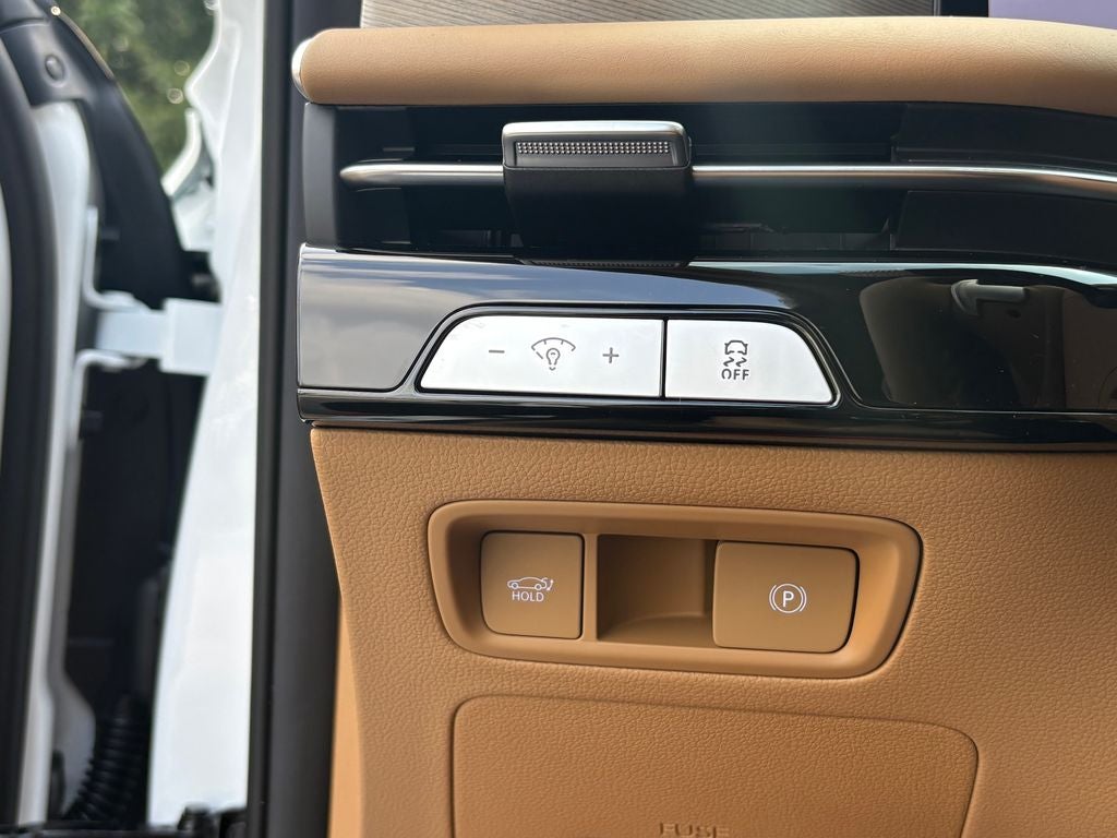 2027 Genesis G80 2.5T Advanced