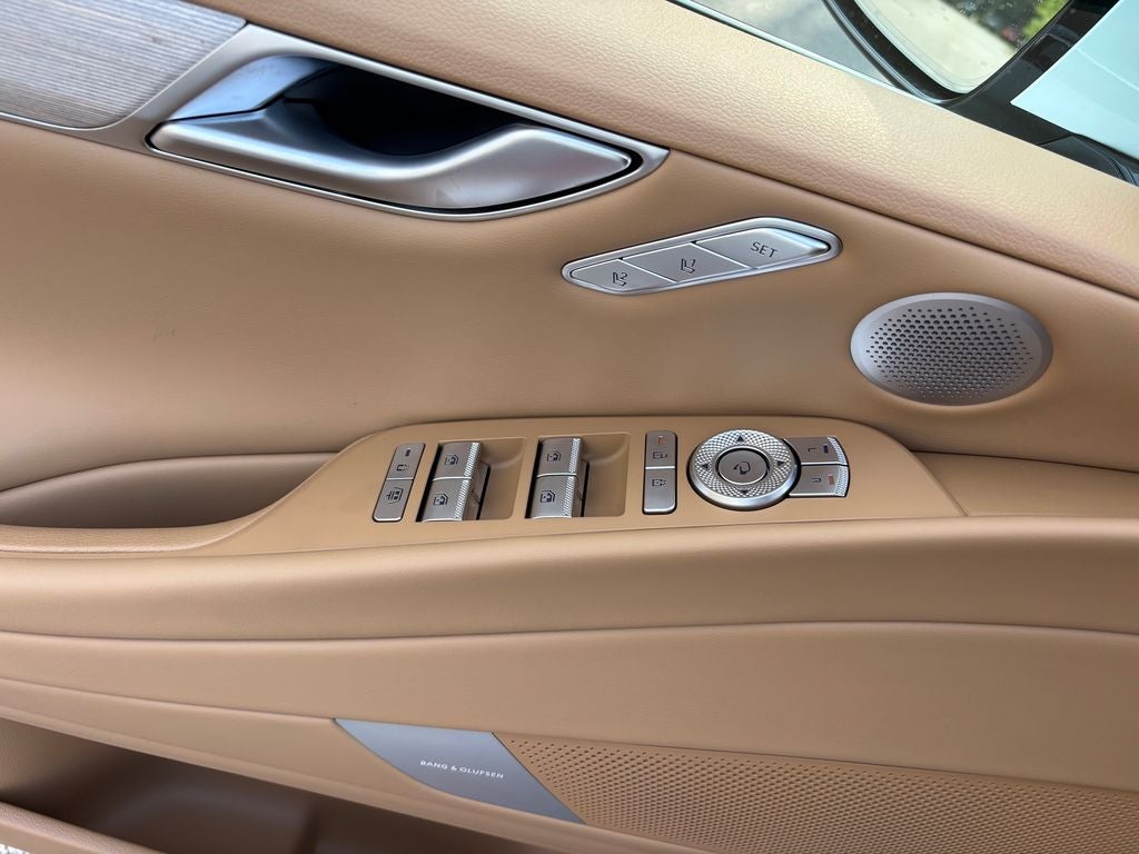 2027 Genesis G80 2.5T Advanced