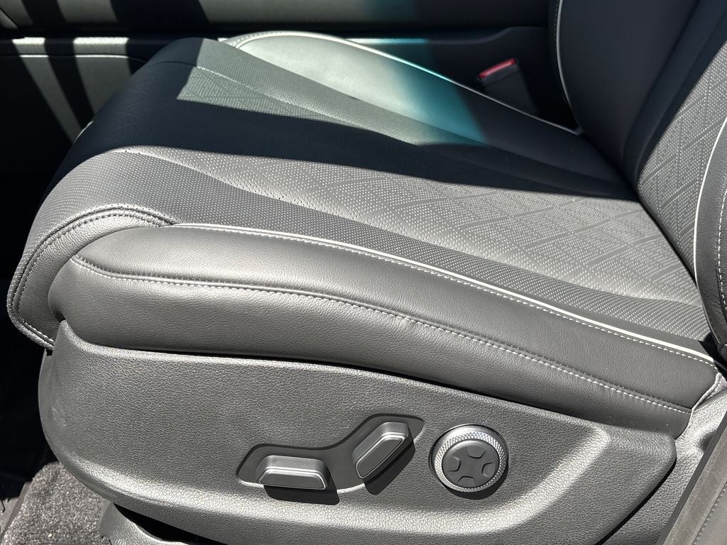 2027 Genesis GV80 2.5T Advanced