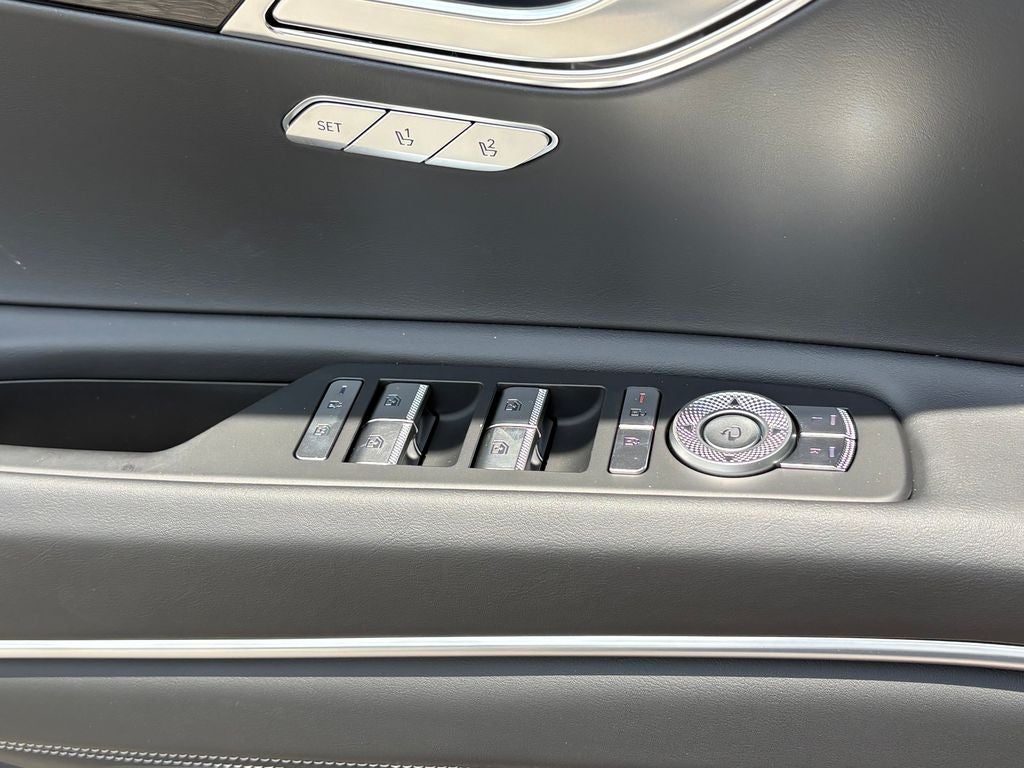 2027 Genesis GV80 2.5T