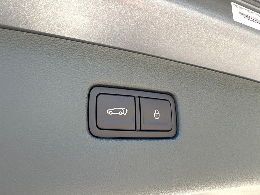 2027 Genesis GV80 2.5T Select