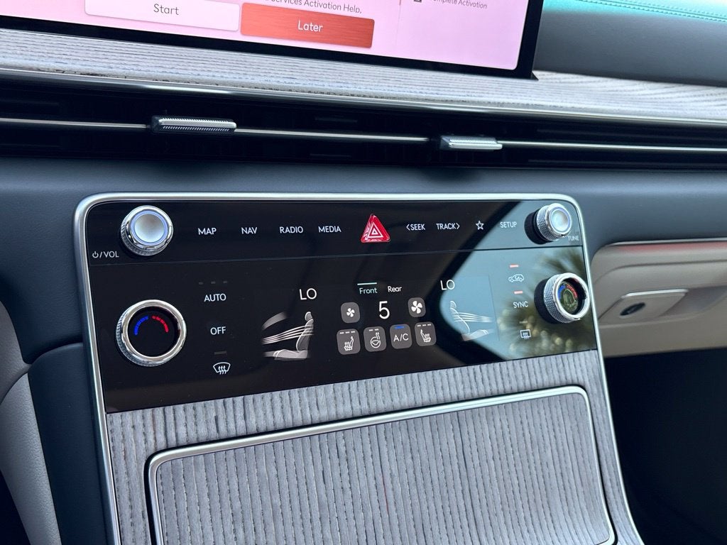 2027 Genesis GV80 2.5T Select