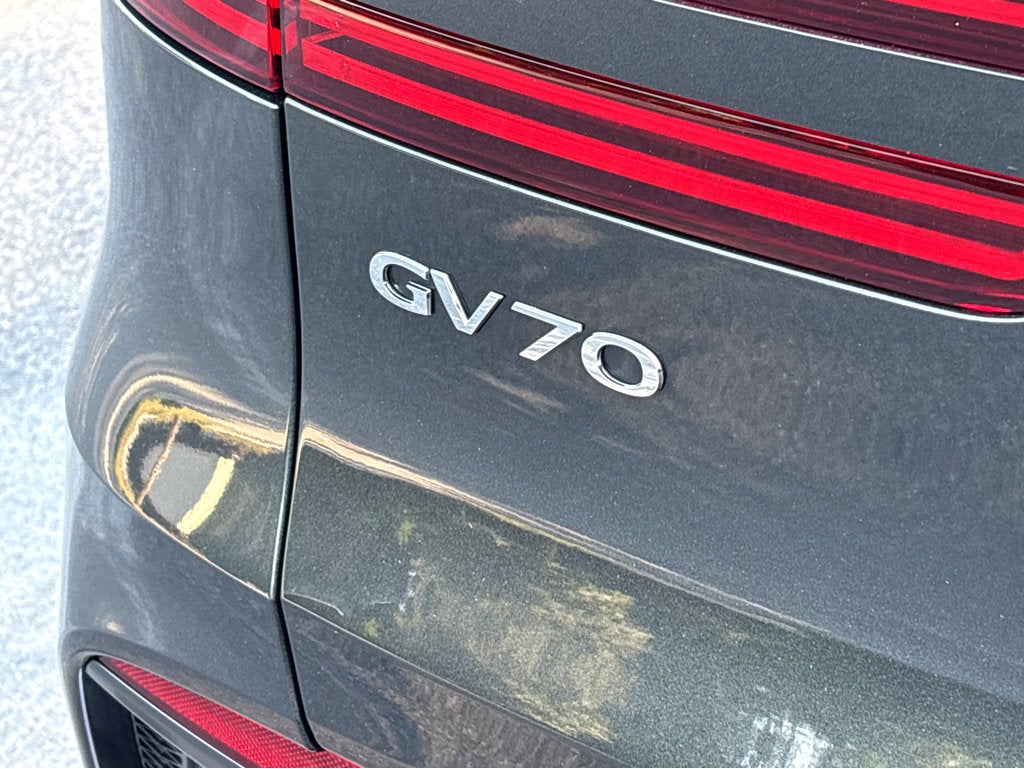 2026 Genesis GV70 2.5T