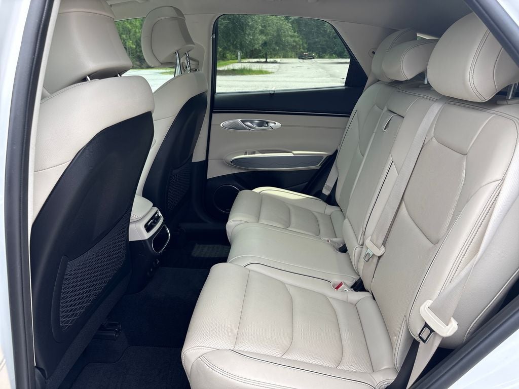 2023 Genesis GV70 2.5T