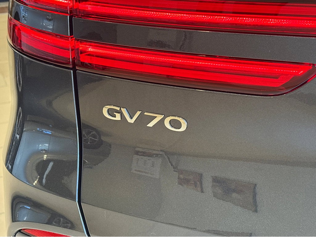 2026 Genesis GV70 2.5T Advanced