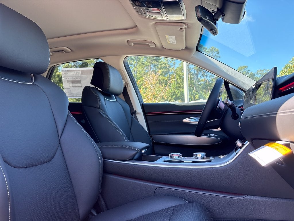 2027 Genesis GV70 2.5T Select