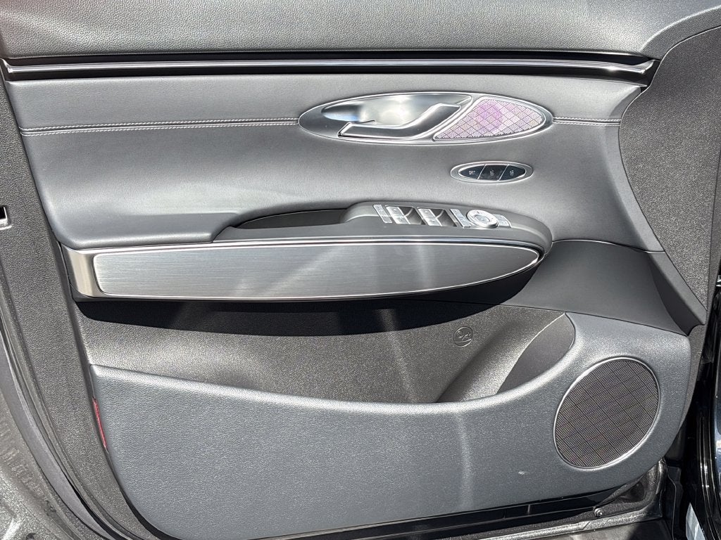 2027 Genesis GV70 2.5T Select