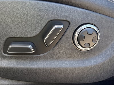 2027 Genesis GV70 2.5T Select