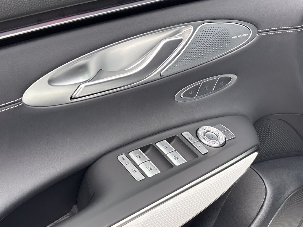 2027 Genesis GV70 2.5T Advanced