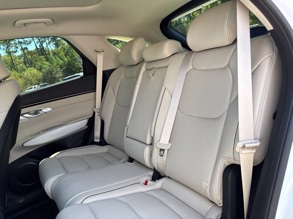 2027 Genesis GV70 2.5T Advanced