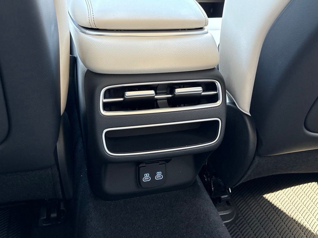 2027 Genesis GV70 2.5T Advanced