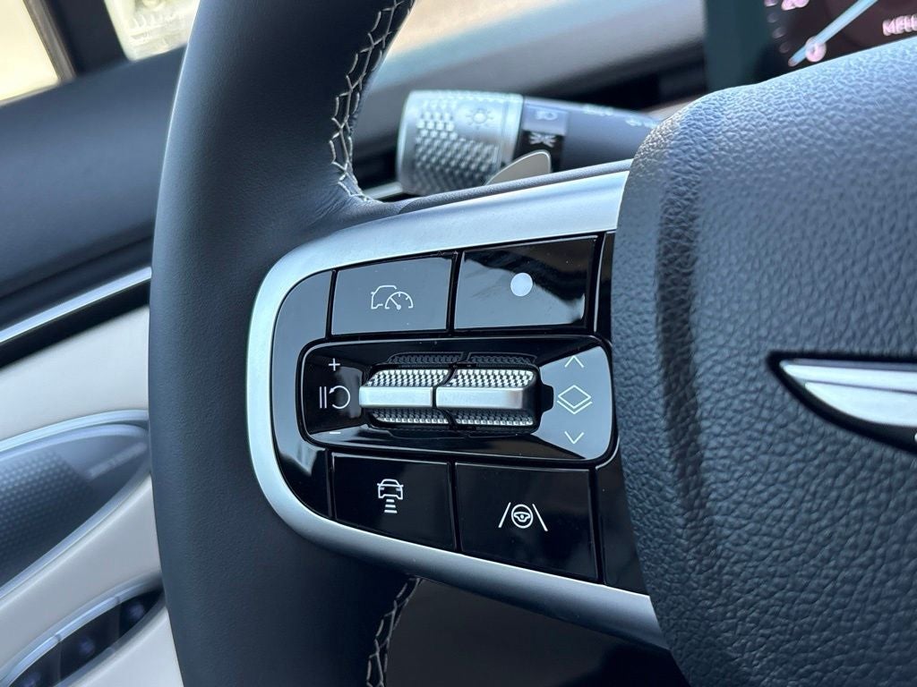 2027 Genesis GV70 2.5T Advanced