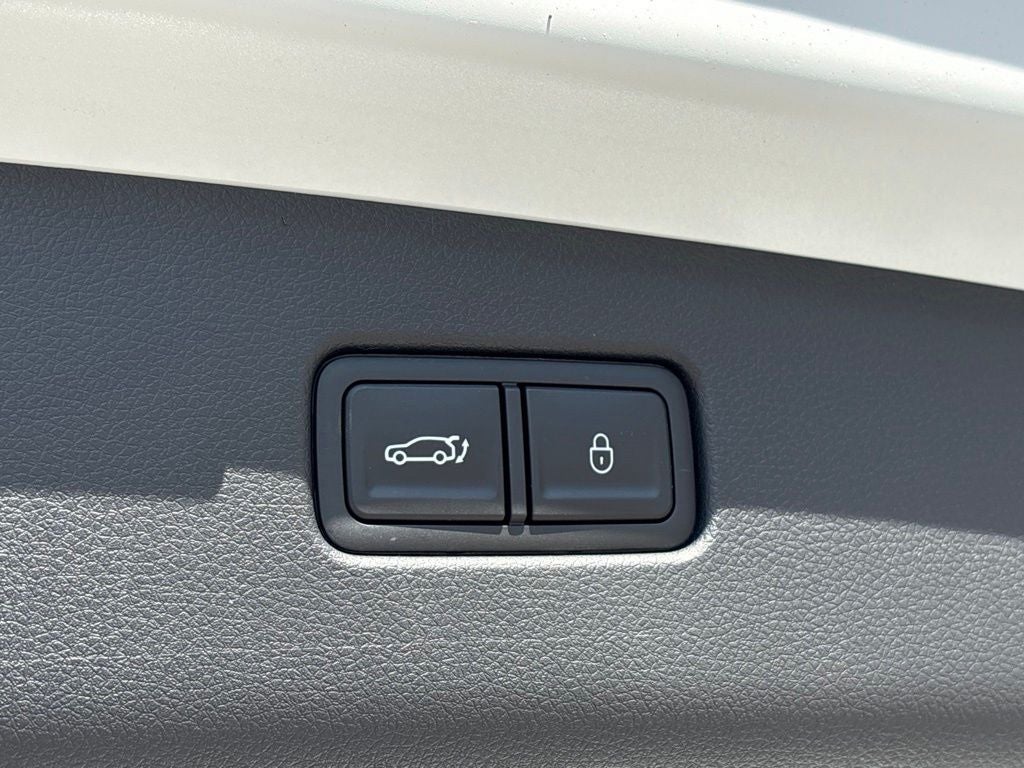 2027 Genesis GV70 2.5T Advanced