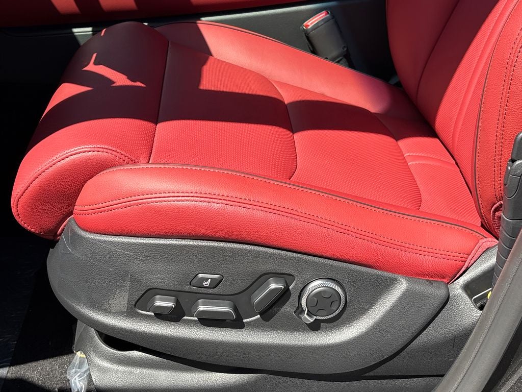 2027 Genesis GV70 2.5T Sport Prestige