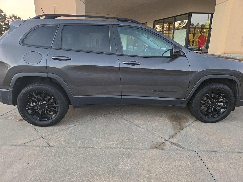 2023 Jeep Cherokee Altitude Lux