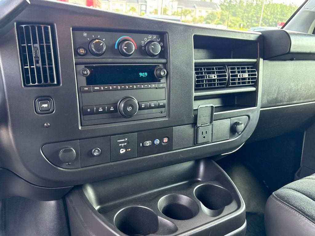 2024 Chevrolet Express Cargo 2500 WT