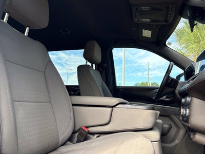2023 GMC Yukon XL SLE