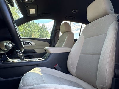 2022 Chevrolet Traverse LS