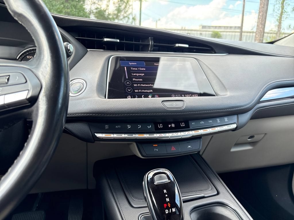 2023 Cadillac XT4 Luxury