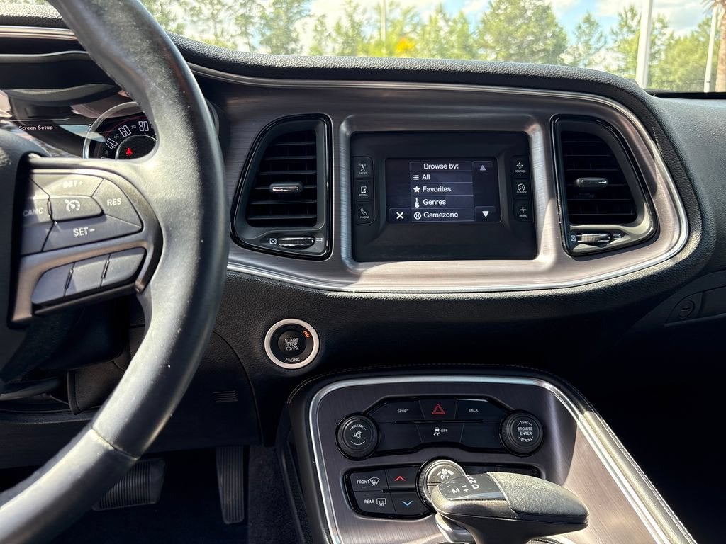 2015 Dodge Challenger SXT